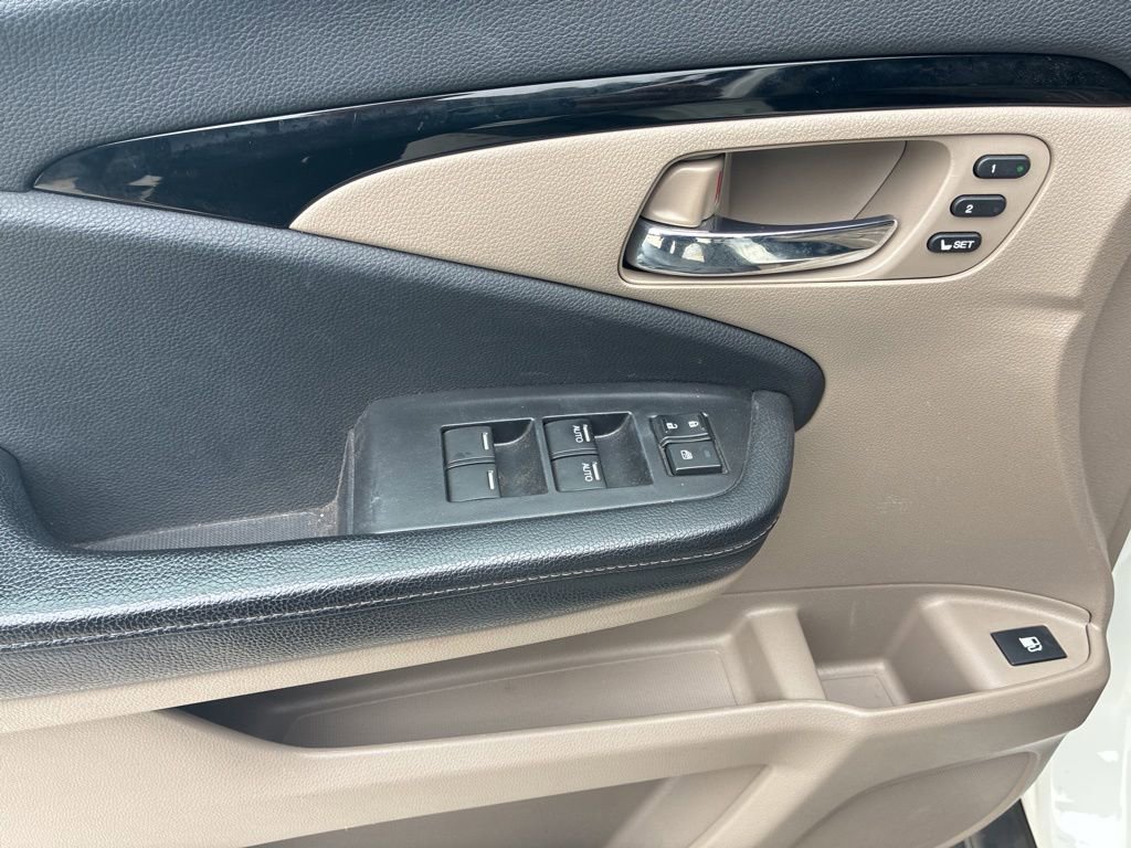 Used 2018 Honda Ridgeline RTL-E image 18