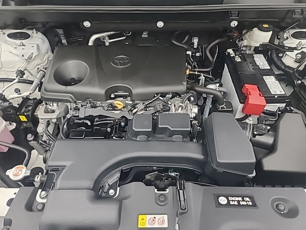 Used 2025 Toyota RAV4 LE AWD/4WD image 37