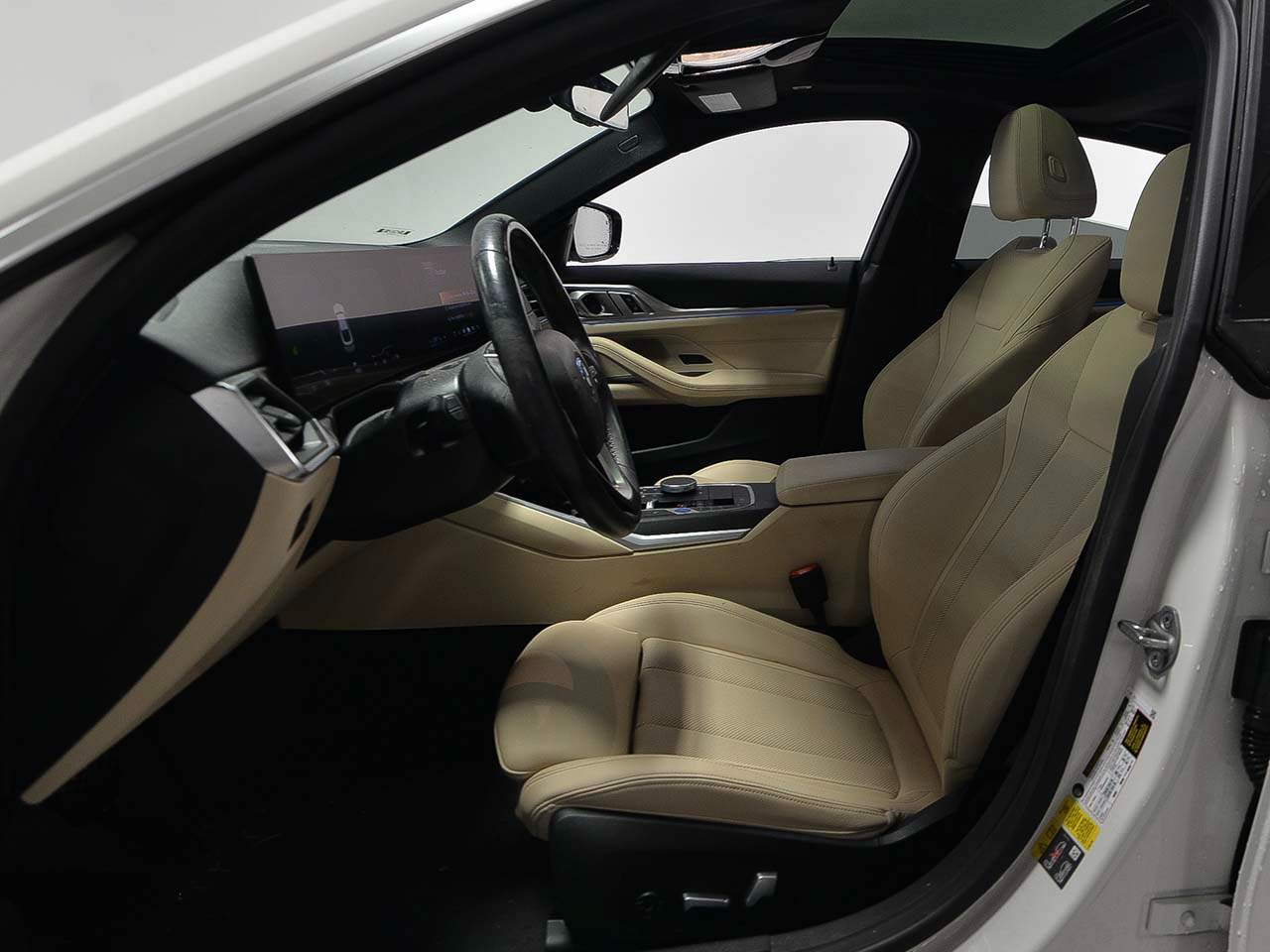 Used 2024 BMW i4 eDrive35 RWD image 8