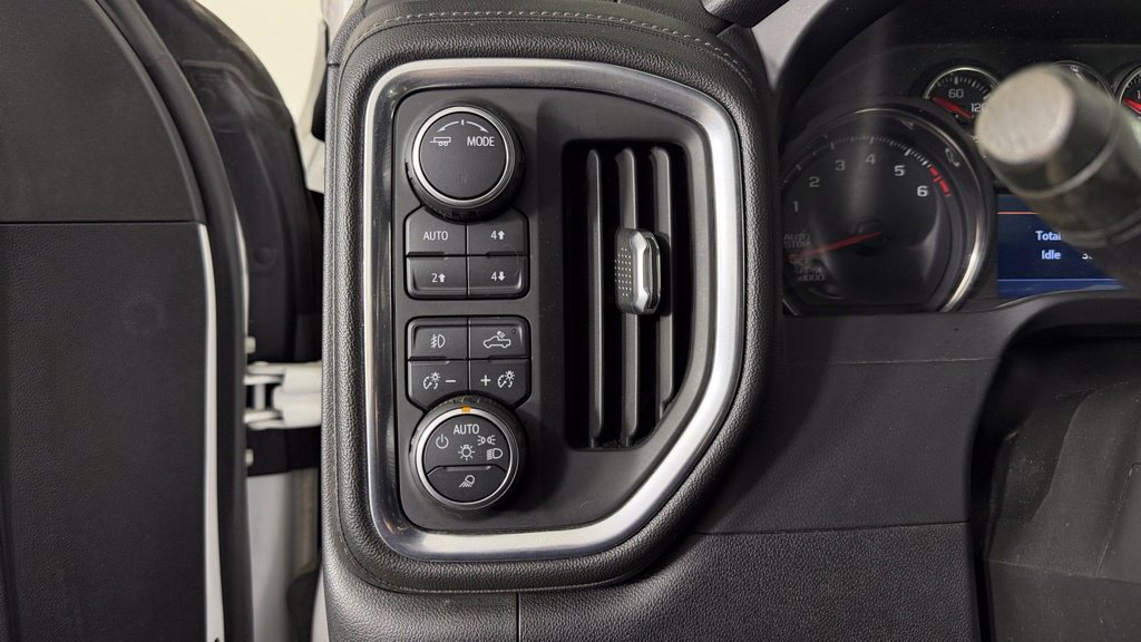 Used 2020 Chevrolet Silverado 1500 LT Trail Boss AWD/4WD image 16