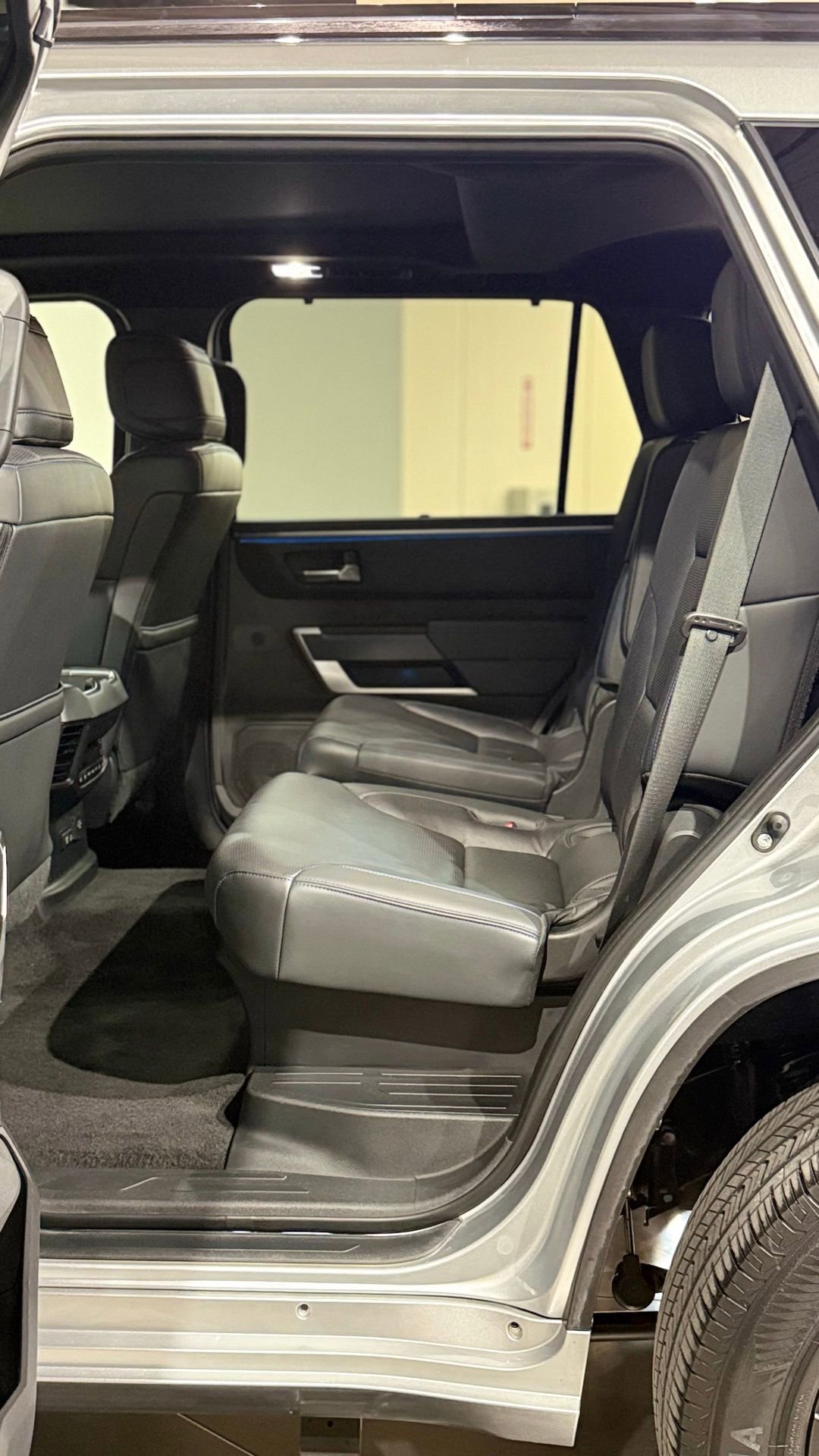 Used 2023 Toyota Sequoia Platinum image 44