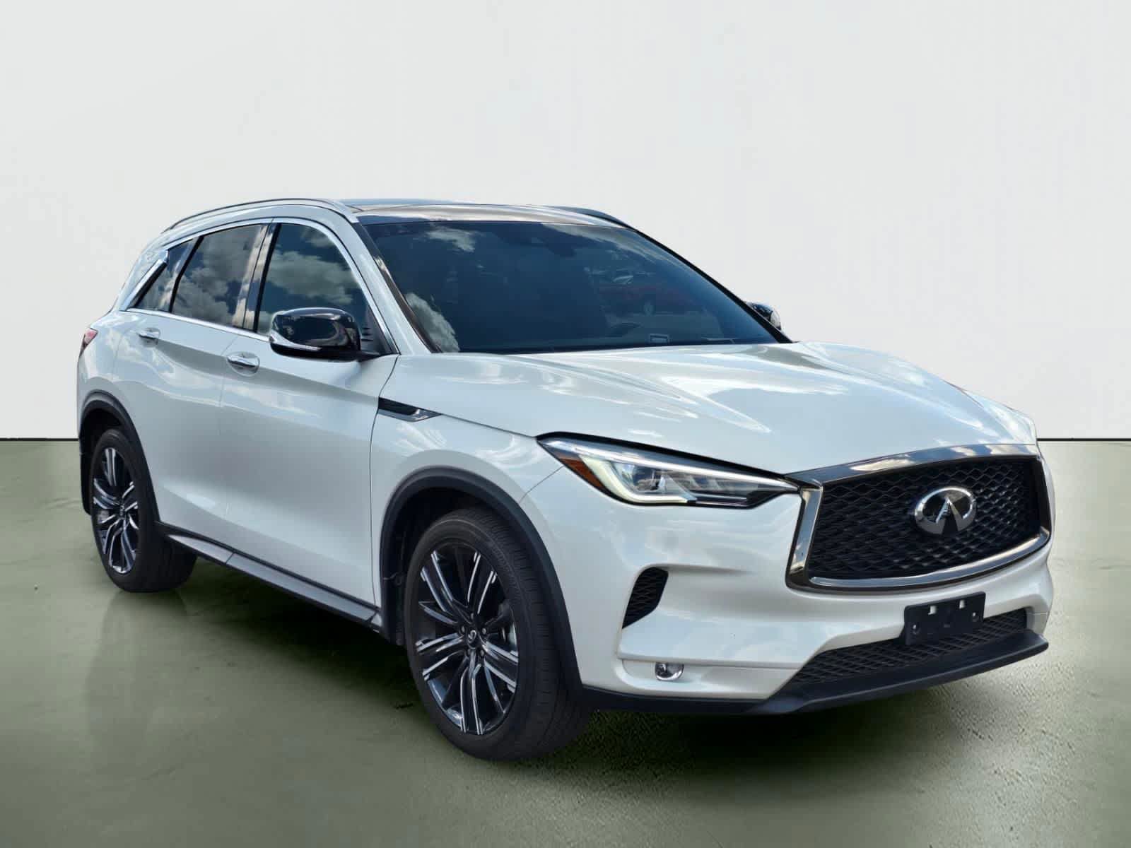 Used 2021 INFINITI QX50 Luxe w/ Appearance Package FWD image 8