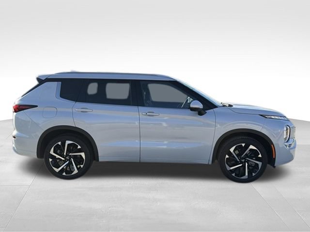 Used 2024 Mitsubishi Outlander SEL FWD image 6
