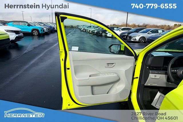 Certified 2024 Hyundai Kona SEL w/ Convenience Package image 13