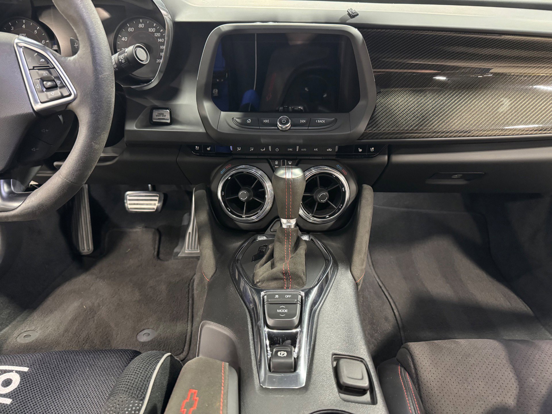 Used 2019 Chevrolet Camaro ZL1 image 96