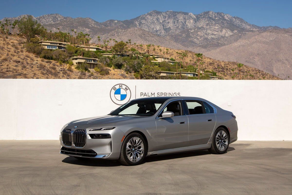 New 2025 BMW i7 xDrive60