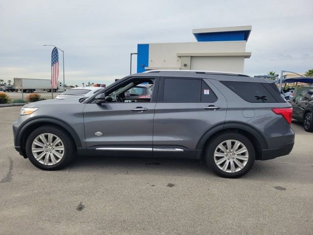 Used 2024 Ford Explorer King Ranch w/ Technology Package RWD image 3
