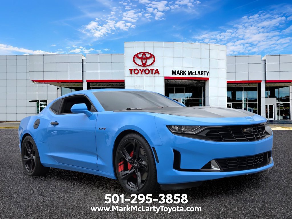 Used 2022 Chevrolet Camaro LT w/ RS Package RWD image 7