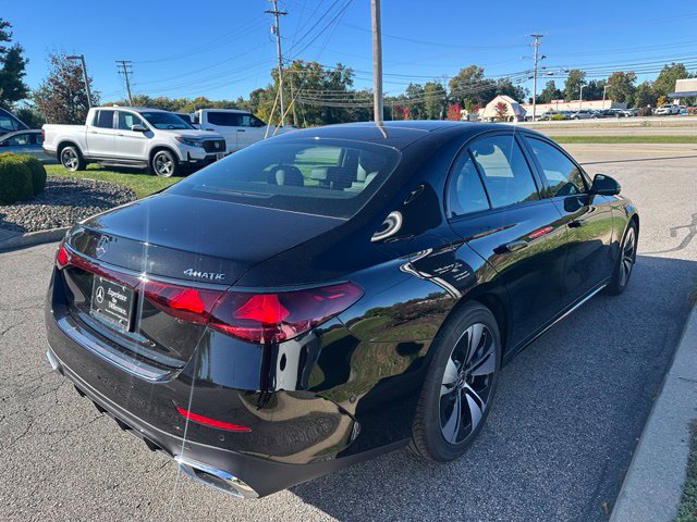 New 2027 Mercedes-Benz E 350 4MATIC Sedan image 5