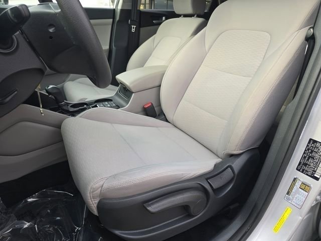 Used 2019 Hyundai Tucson SE image 5