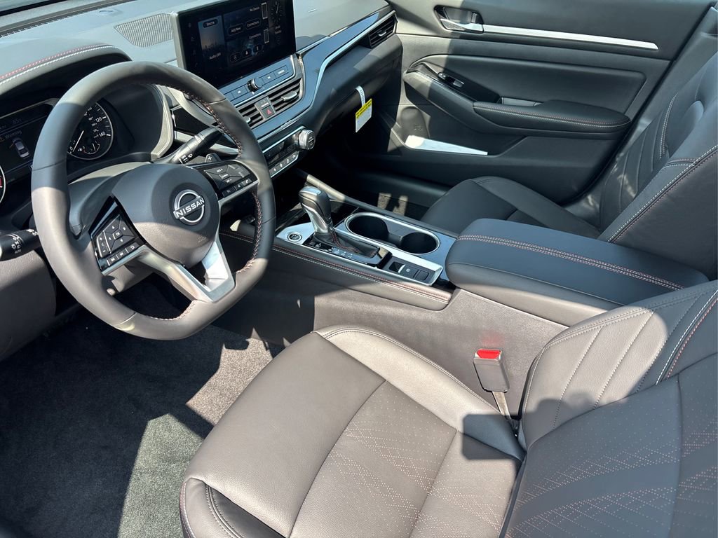 New 2025 Nissan Altima 2.5 SR w/ SR Premium Package image 9