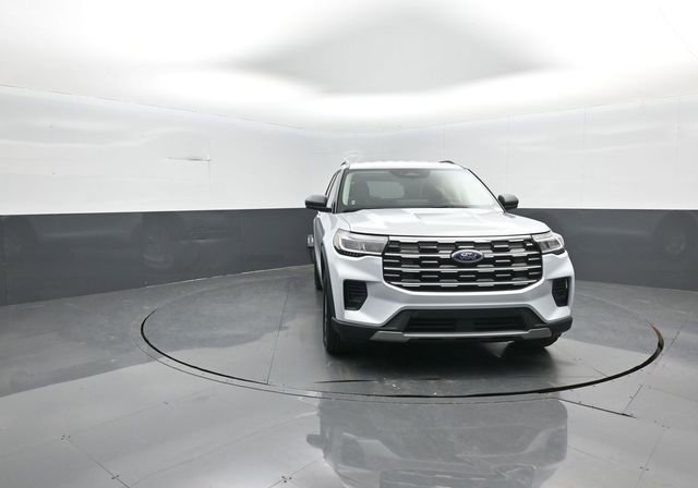 New 2026 Ford Explorer Active image 2