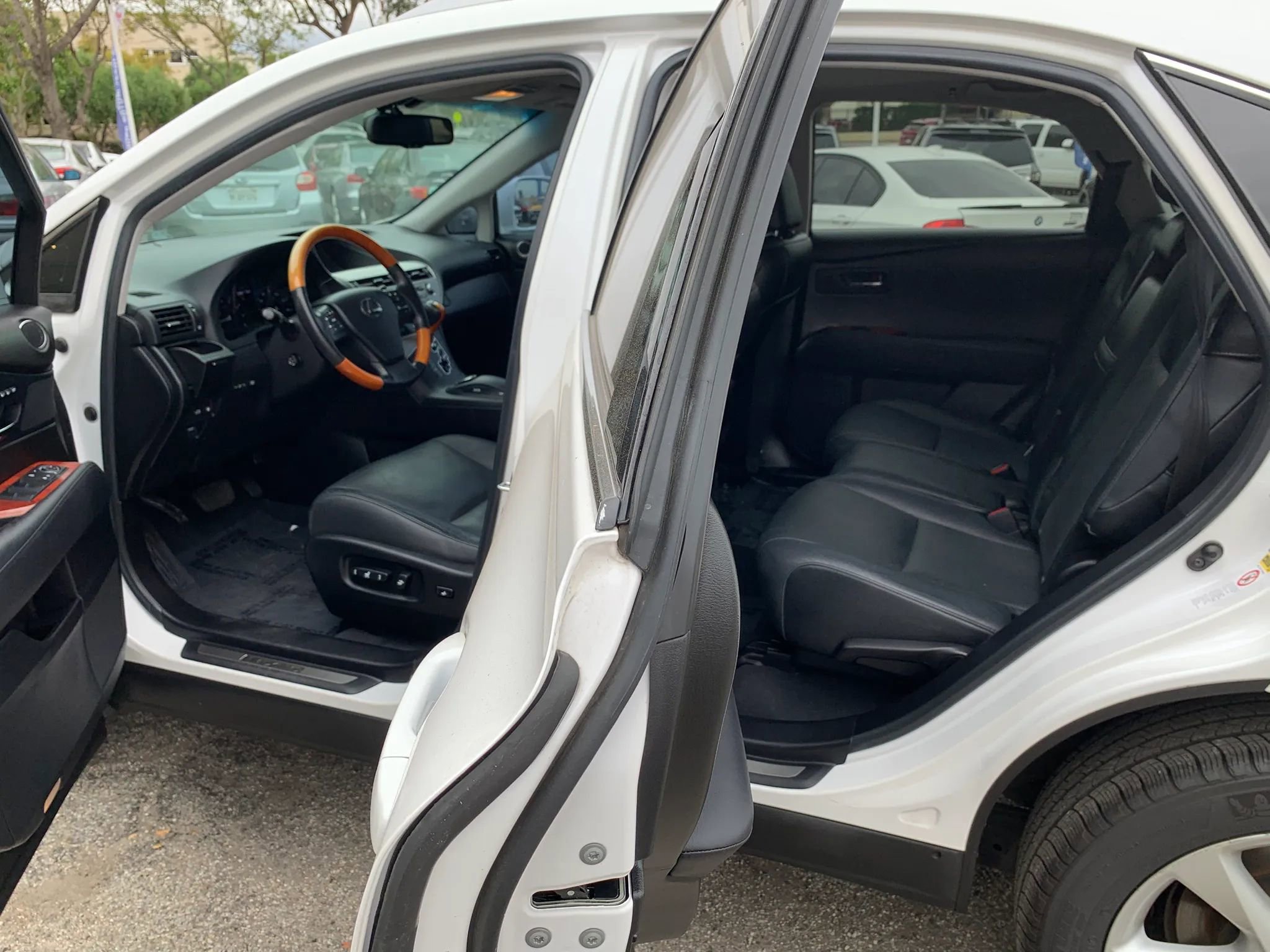 Used 2012 Lexus RX 350 FWD w/ Premium Pkg image 15