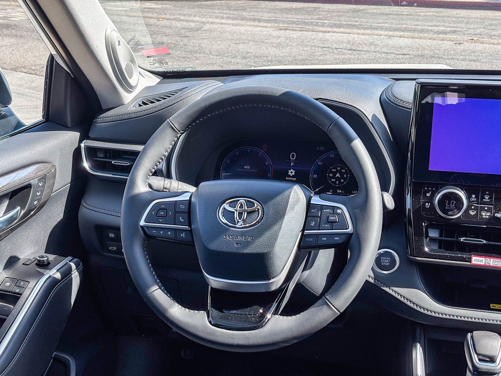 New 2026 Toyota Highlander Limited AWD/4WD image 18