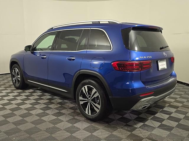 New 2026 Mercedes-Benz GLB 250 4MATIC image 3