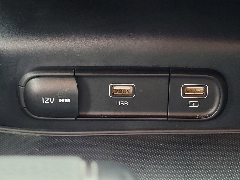 Used 2022 Kia K5 LX image 13