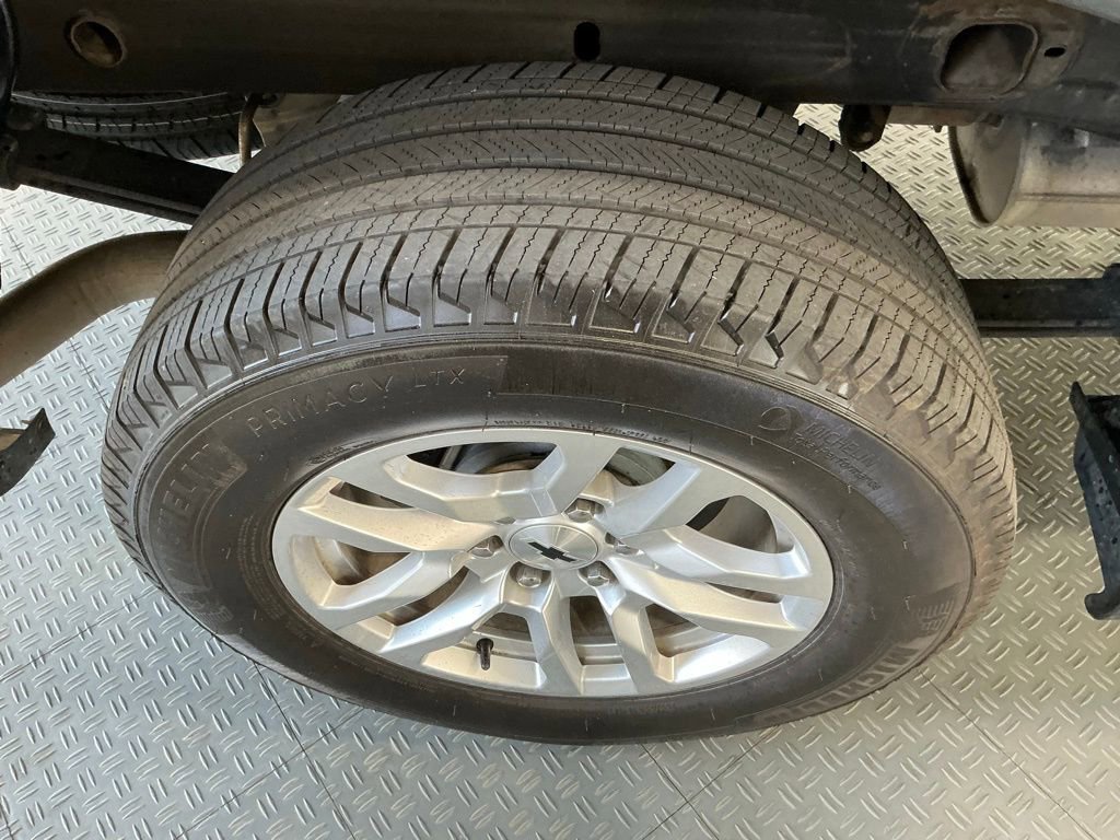 Used 2020 Chevrolet Silverado 1500 Custom w/ Custom Value Package image 14