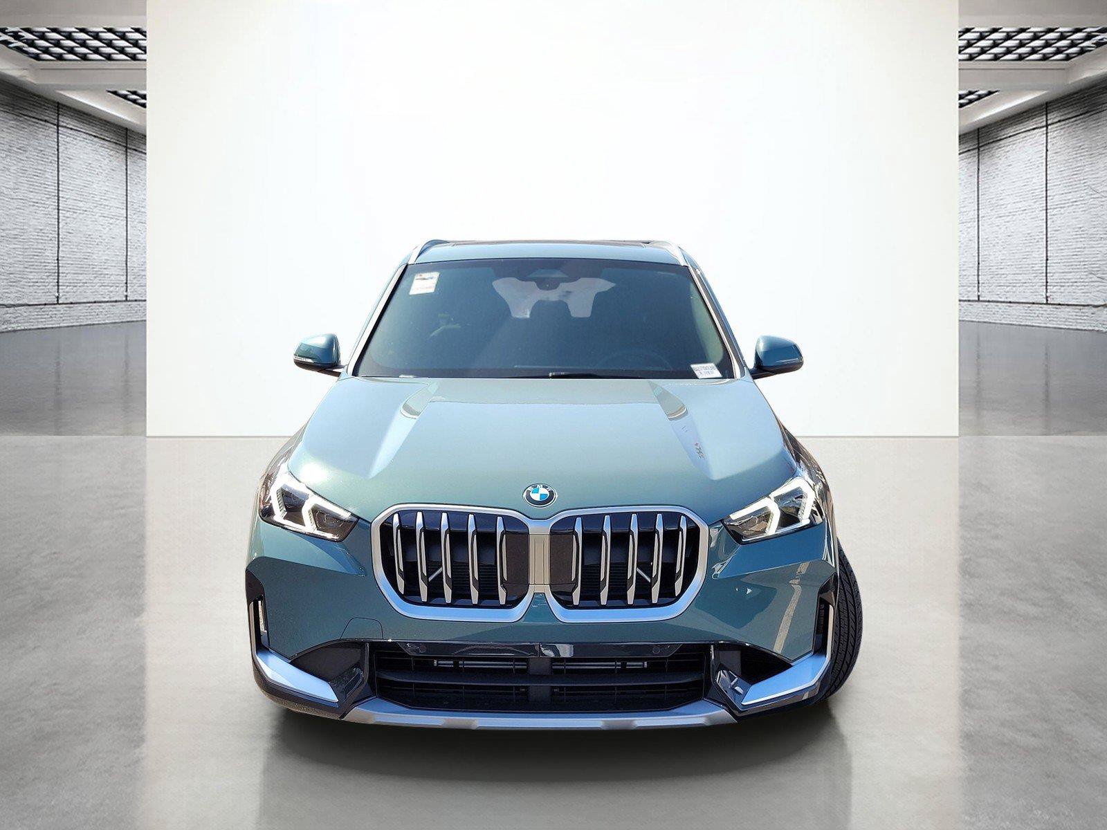 New 2027 BMW X1 xDrive28i w/ Convenience Package AWD/4WD image 3