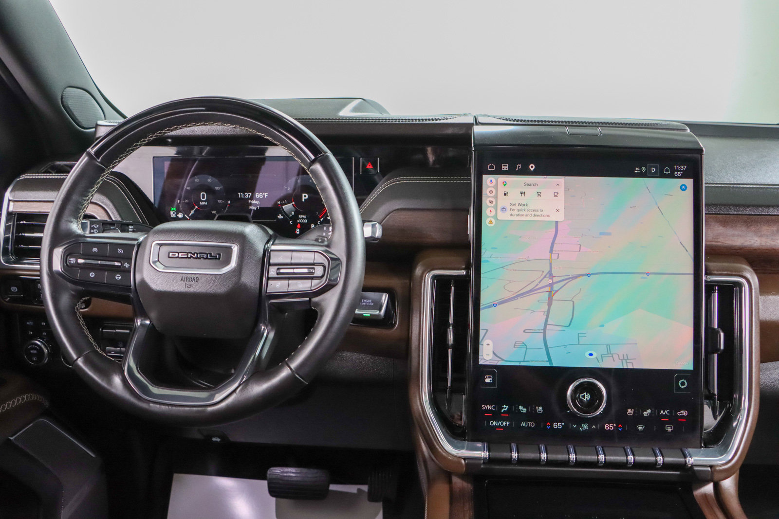 Used 2025 GMC Yukon Denali Ultimate AWD/4WD image 19