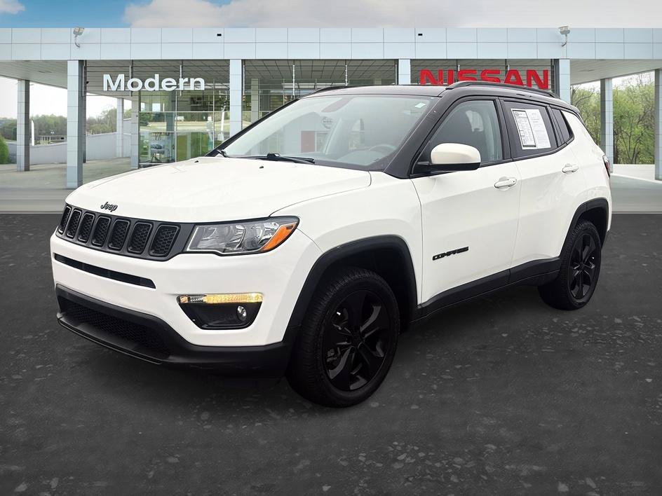 Used 2021 Jeep Compass Latitude w/ Sun and Sound Group AWD/4WD image 1
