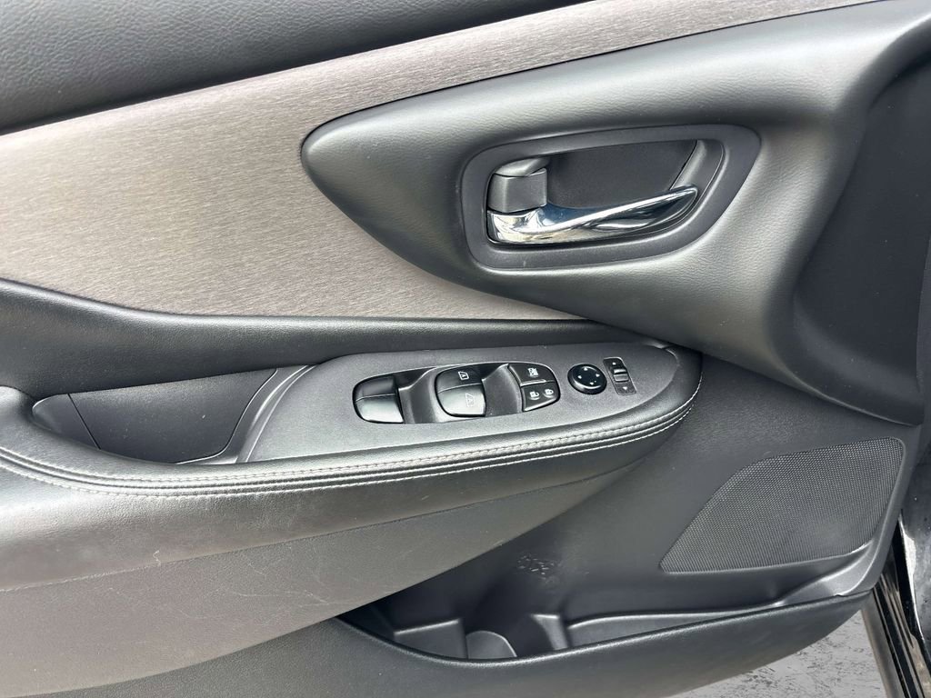 Used 2020 Nissan Murano S w/ Technology Package image 18