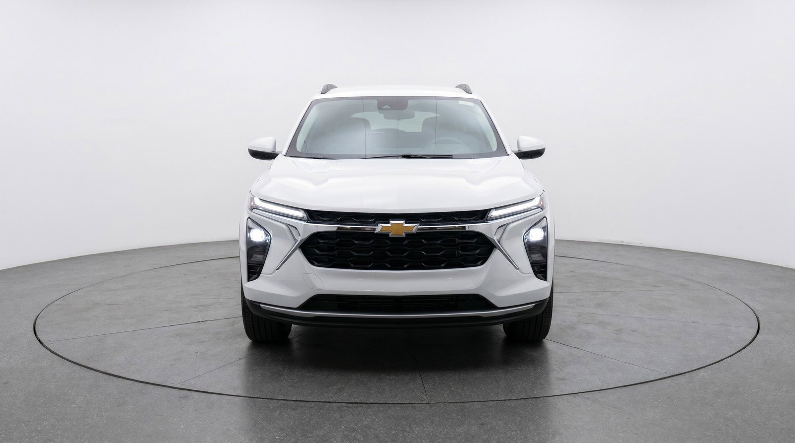 Used 2025 Chevrolet Trax LT w/ LT Convenience Package FWD image 2