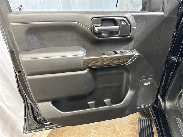 Used 2021 Chevrolet Silverado 1500 LT Trail Boss w/ Convenience Package II image 21