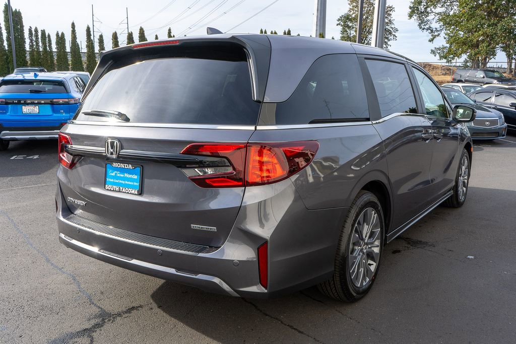New 2026 Honda Odyssey Touring image 6