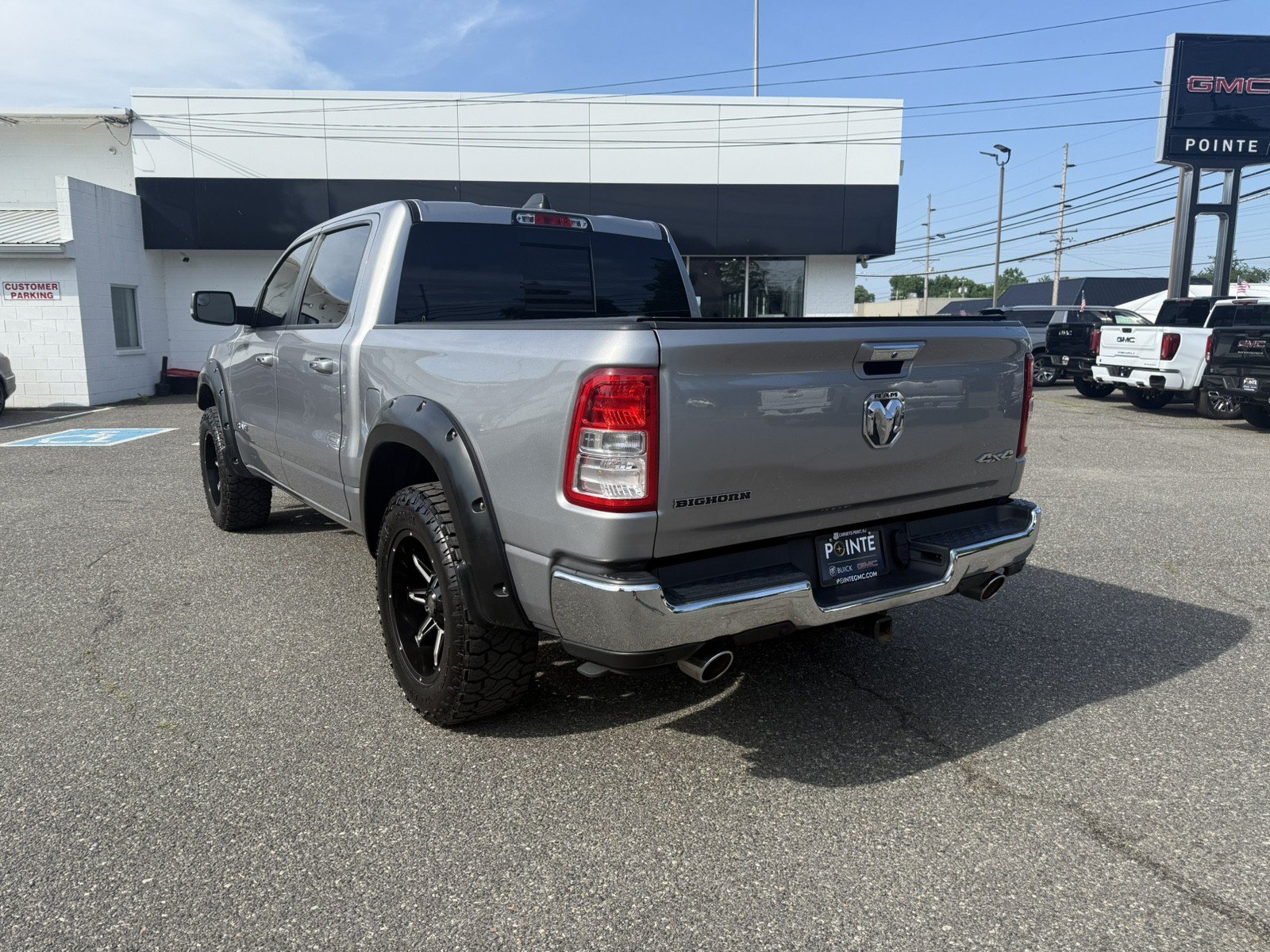 Used 2020 RAM 1500 Big Horn AWD/4WD image 5