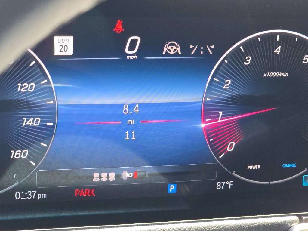New 2026 Mercedes-Benz GLB 250 4MATIC image 28