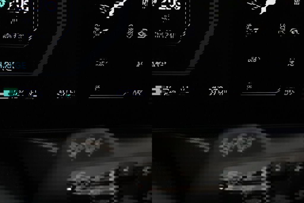 Used 2024 Kia EV9 Land image 16