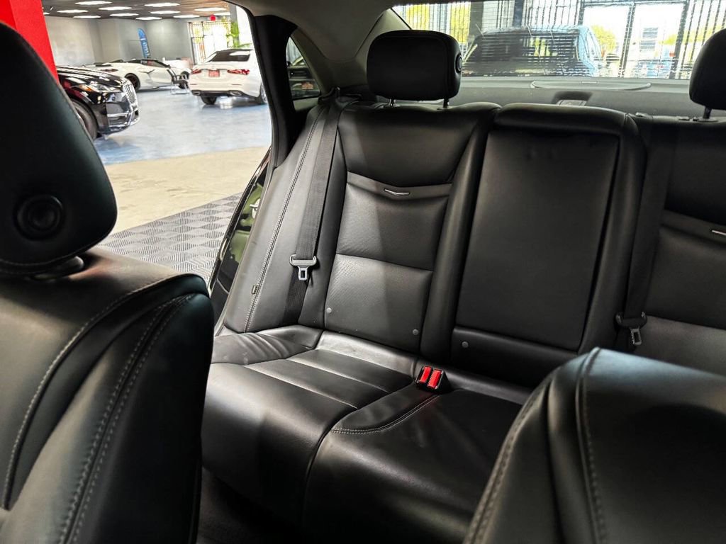 Used 2018 Cadillac XTS Luxury image 30