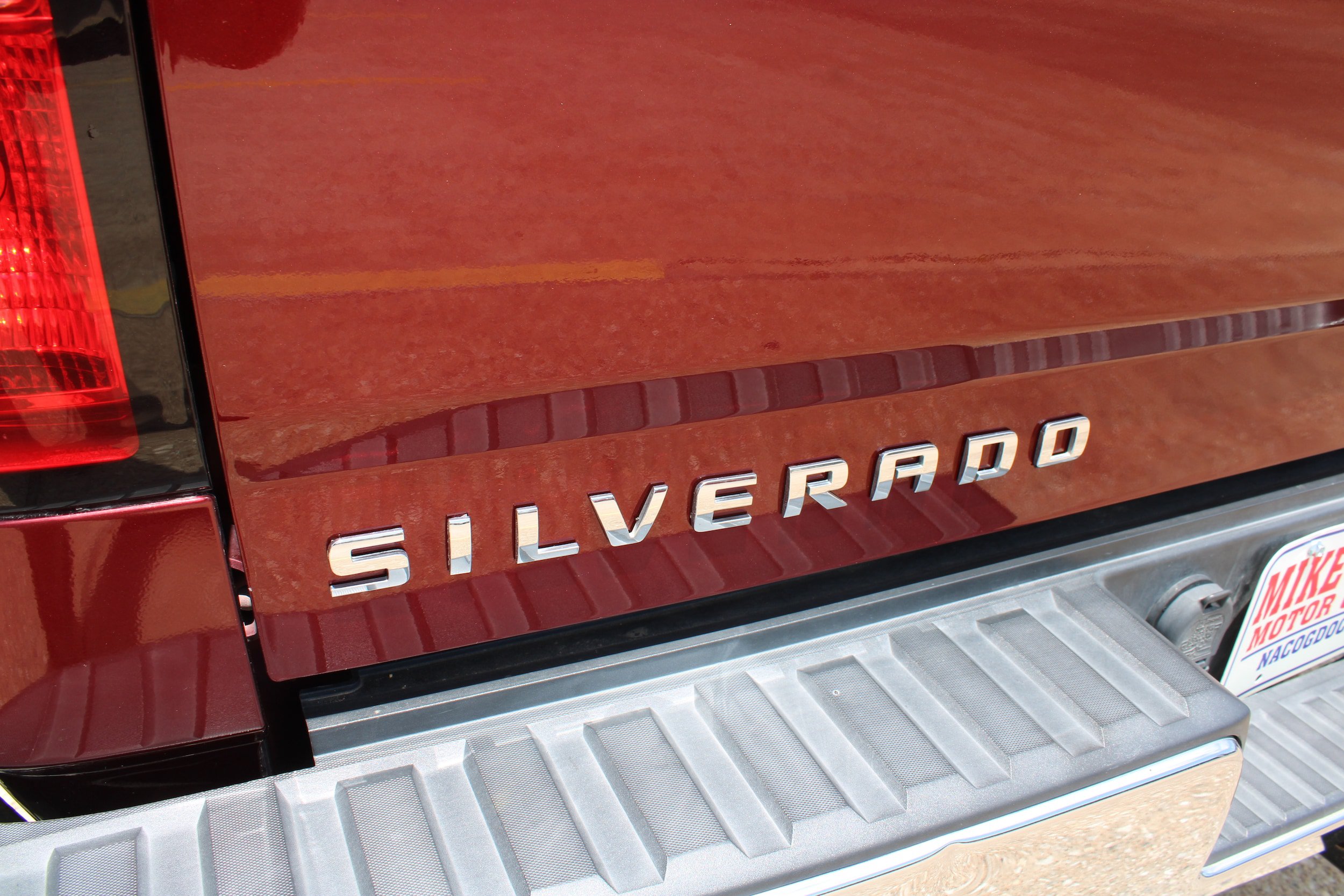 Used 2017 Chevrolet Silverado 1500 LT w/ Texas Edition RWD image 13