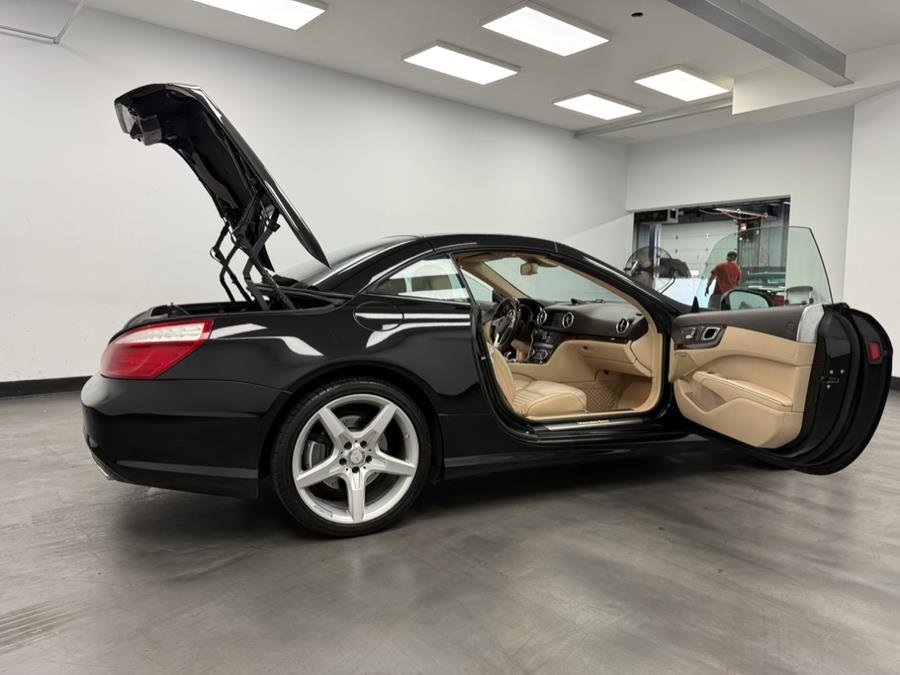 Used 2013 Mercedes-Benz SL 550 image 47