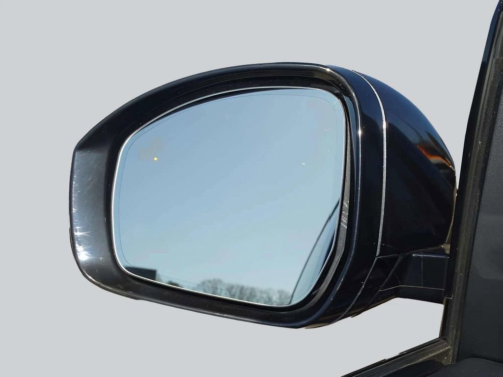 Used 2021 Land Rover Range Rover Autobiography Fifty Edition image 44