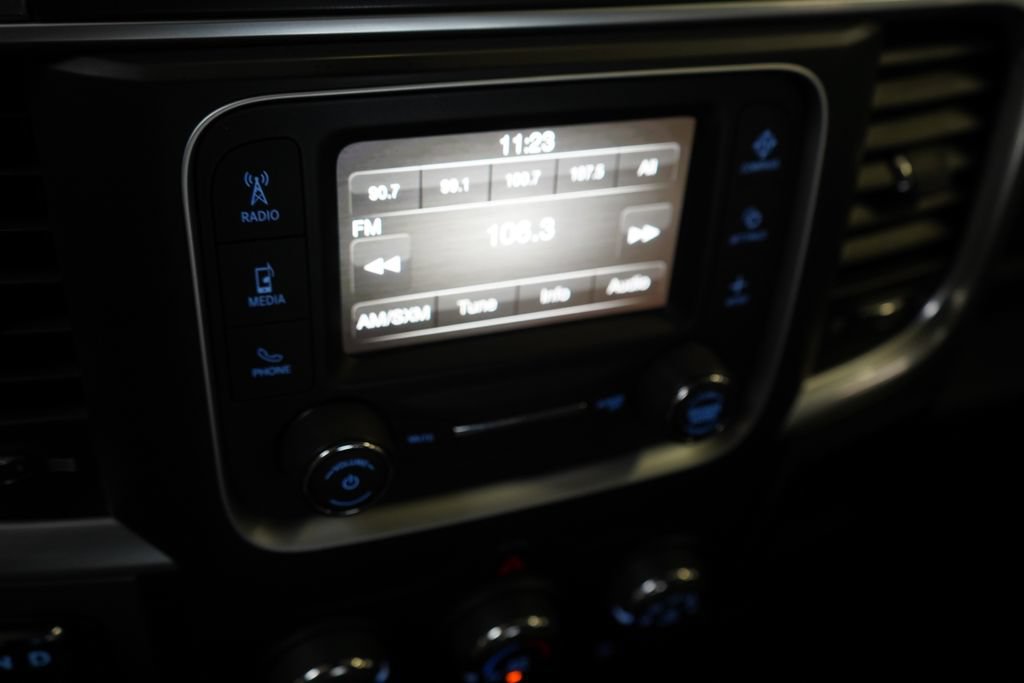 Used 2024 RAM 1500 Warlock AWD/4WD image 32