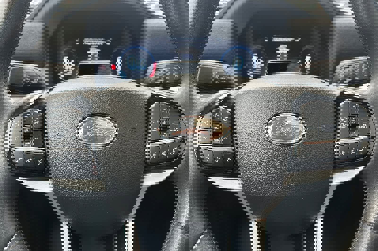 Certified 2025 Ford Explorer Platinum w/ Ultimate Package image 24