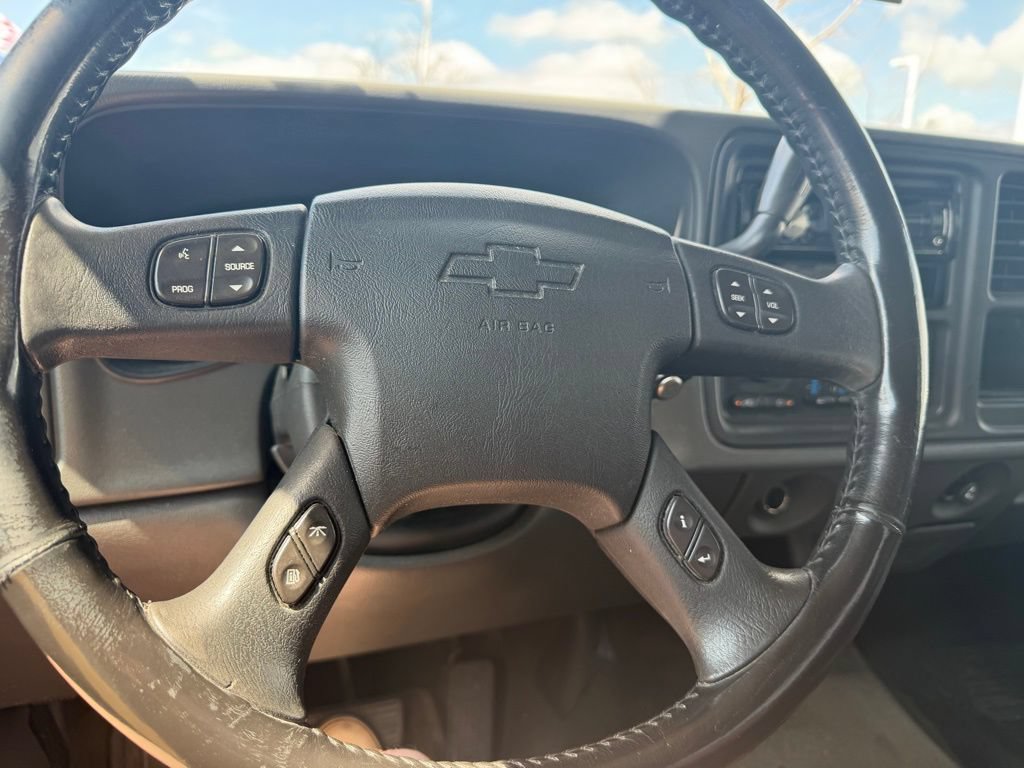 Used 2005 Chevrolet Silverado 1500 4x4 Extended Cab w/ Light Duty Power Package image 25