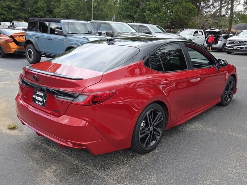Used 2025 Toyota Camry XSE FWD image 14
