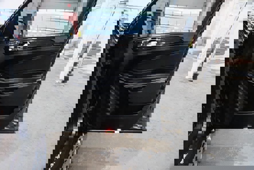 Used 2018 Mercedes-Benz GLS 550 4MATIC image 39