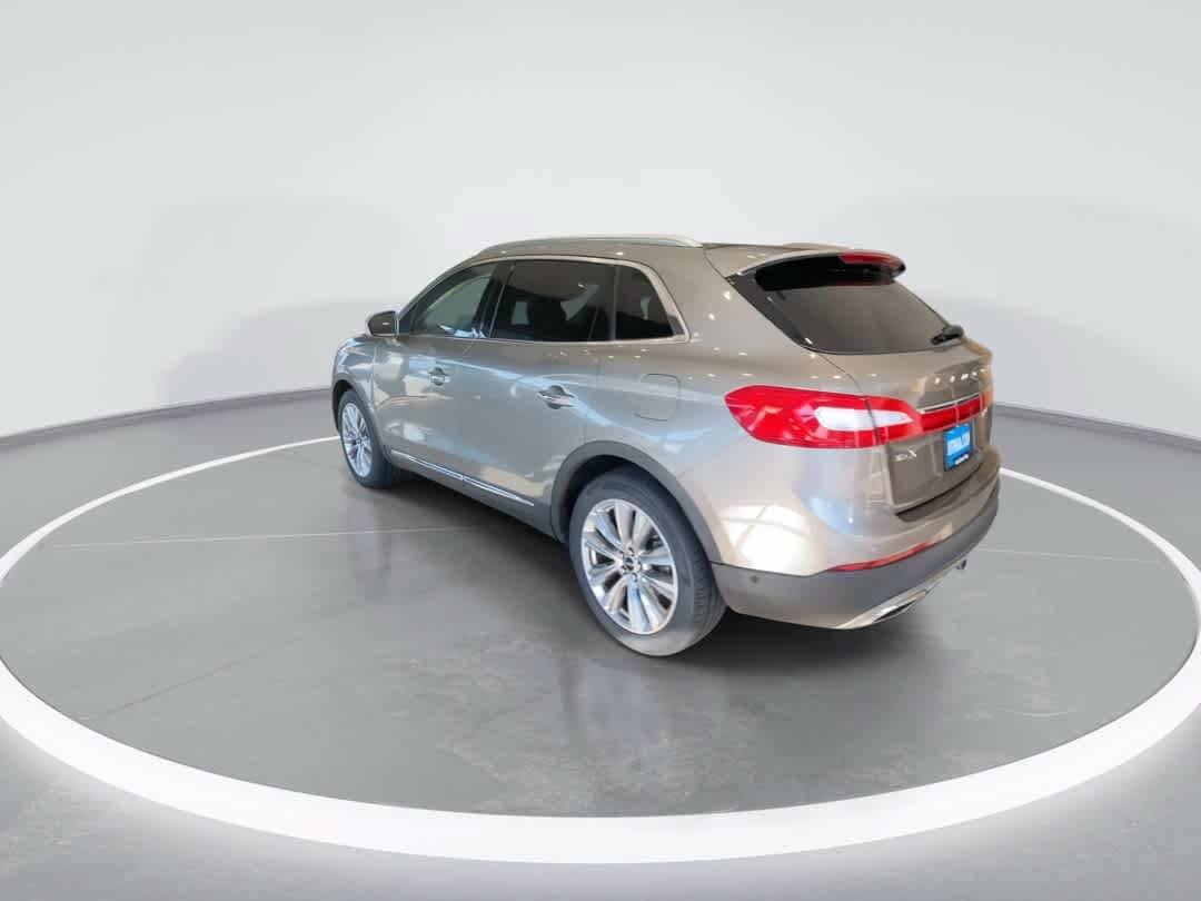 Used 2016 Lincoln MKX Reserve w/ Technology Package AWD/4WD image 6