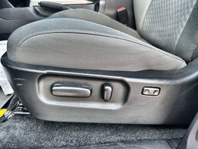 Used 2023 Toyota Tacoma SR5 w/ Technology Package image 21