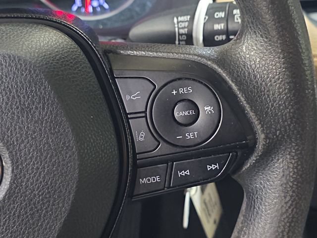 Used 2019 Toyota RAV4 LE w/ All Weather Liner Package FWD image 28