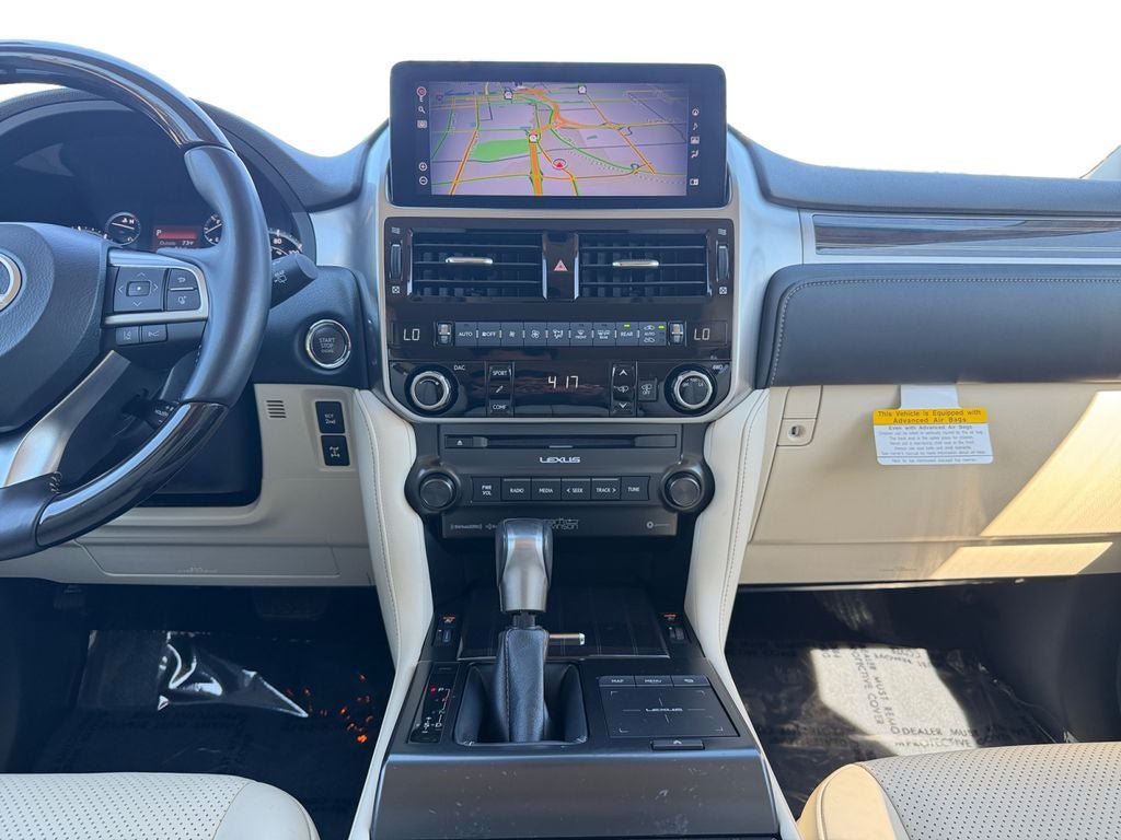 Used 2023 Lexus GX 460 Luxury w/ Sport Design Package AWD/4WD image 12