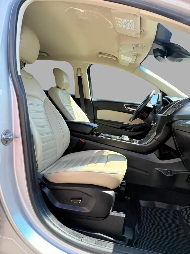 Used 2019 Ford Edge SEL w/ Equipment Group 201A FWD image 31