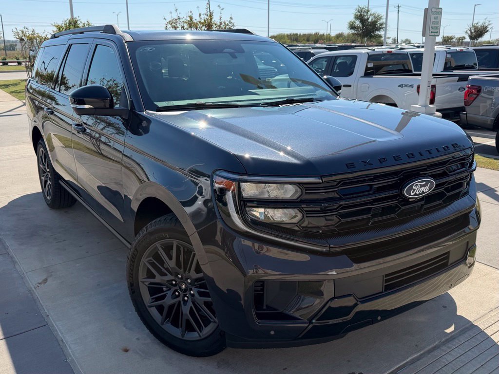 New 2027 Ford Expedition Max Platinum w/ Stealth Appearance Package AWD/4WD image 3