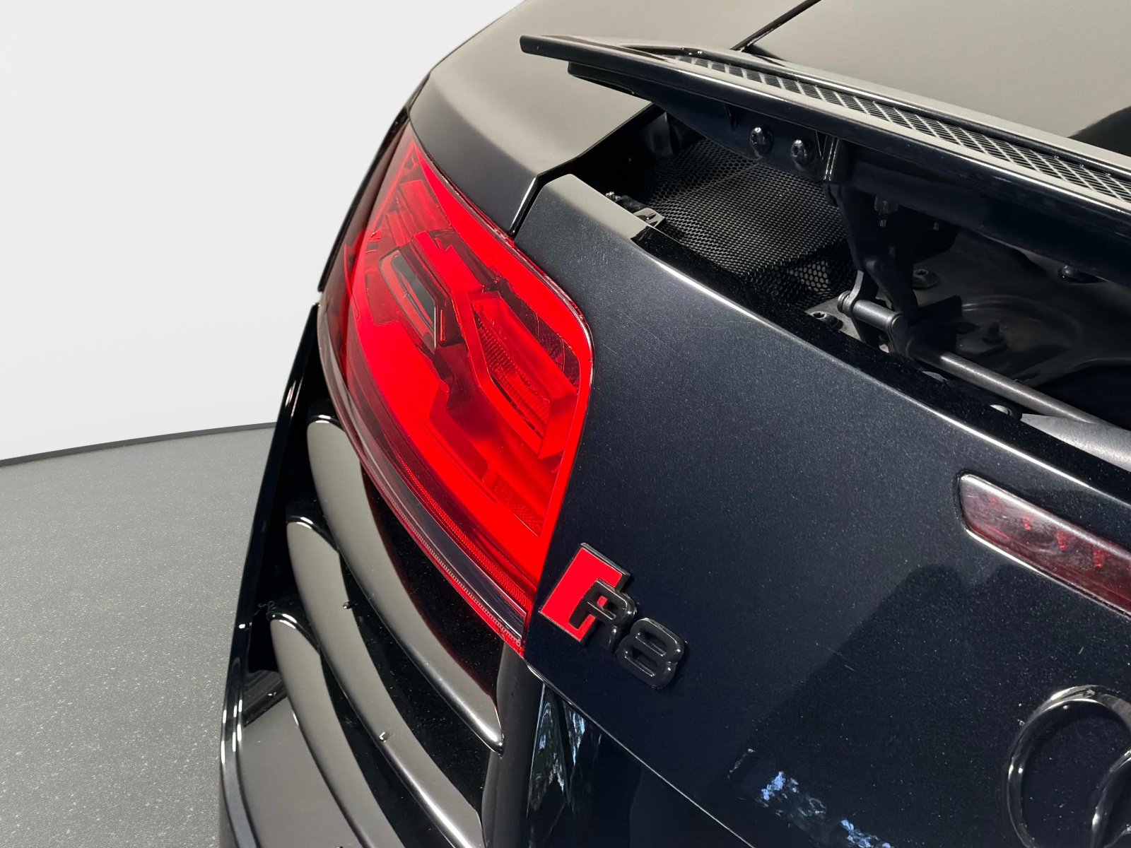 Used 2014 Audi R8 V10 AWD/4WD image 11