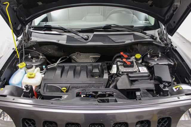 Used 2017 Jeep Patriot 75th Anniversary w/ Power Value Group AWD/4WD image 15