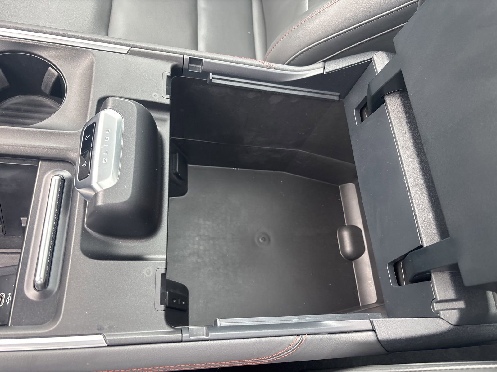 Used 2025 Ford Expedition Active image 21