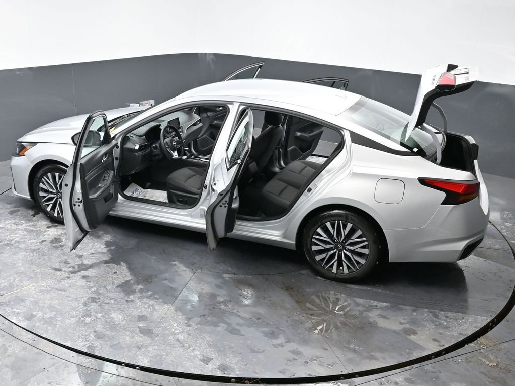 Used 2024 Nissan Altima 2.5 SV image 68